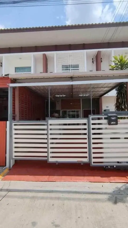 2 Bedroom Townhouse for Rent in East Pattaya, Pattaya, Thailand — 2-bedroom Townhouse — photo 1