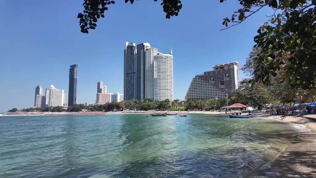 Naklua Beach Pattaya