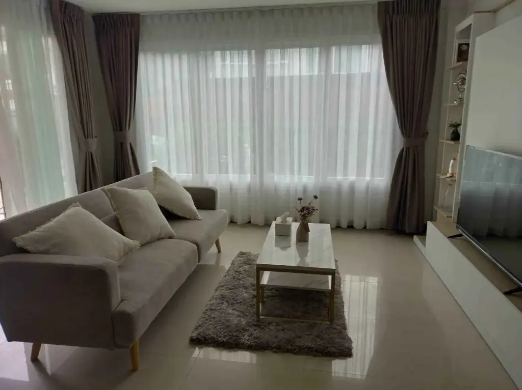 2 Bedroom House for Sale in Pratumnak Hill, Pattaya, Thailand — 2-bedroom House — photo 1