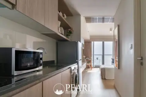 1 Bedroom Condo for Sale in Zire Wongamat spacious bedroom with balcony access