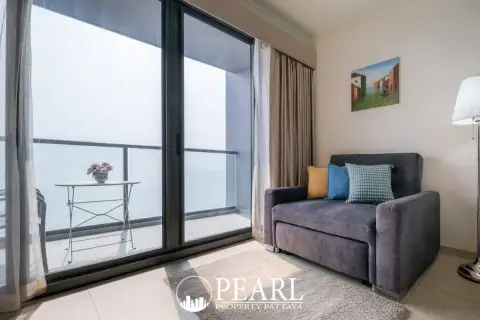 1 Bedroom Condo for Sale in Zire Wongamat bathroom with shower and vanity