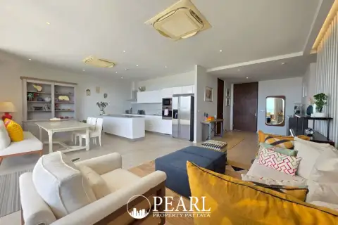2 Bedroom Condo for Sale in Bang Saray master bedroom with king-size bed