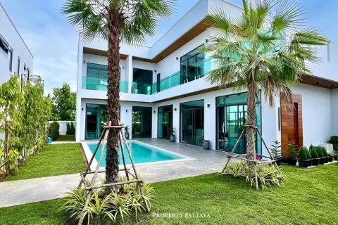 The Sugar Palm Villa — 独栋屋 in Chak Nok, Pattaya, photo 3 of 5