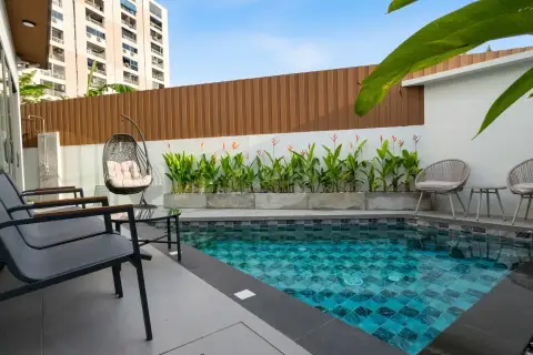 3 Bedroom House for Sale in Central Pattaya spacious living room