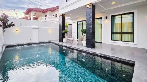 4 Bedroom House for Sale in Central Pattaya, Pattaya, Thailand — 4-bedroom House — photo 4