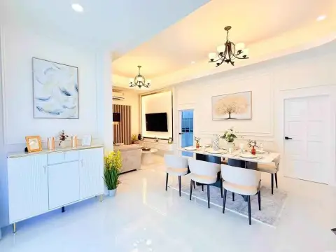 3 Bedroom House for Sale at Chokchai Village 5, Pattaya, Thailand — 3-bedroom House — photo 3