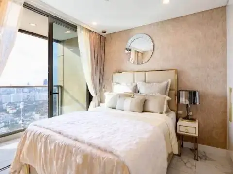 2 Bedroom Condo for Rent at Copacabana Beach Jomtien master bedroom with balcony and city view