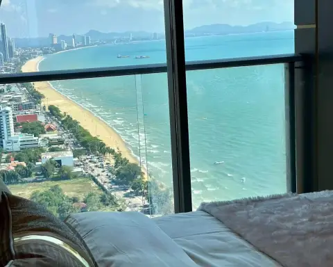 2 Bedroom Condo for Rent at Copacabana Beach Jomtien high-rise view of Jomtien beach coastline and ocean