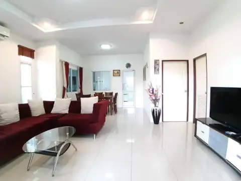 2 Bedroom House for Rent in East Pattaya, Pattaya, Thailand — 2-bedroom House — photo 2