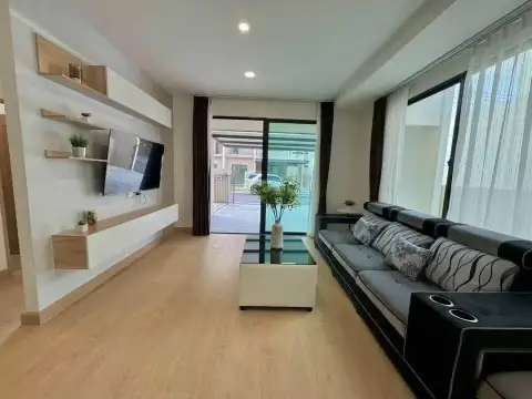 4 Bedroom House for Rent in East Pattaya, Pattaya, Thailand — 4-bedroom House — photo 3