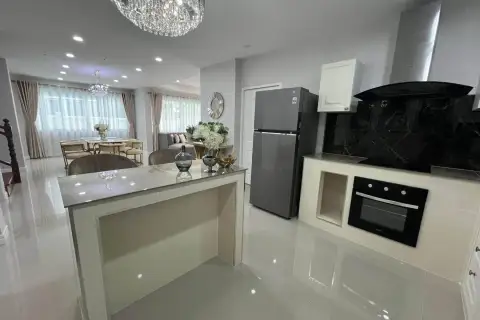 4 Bedroom House for Rent in East Pattaya, Pattaya, Thailand — 4-bedroom House — photo 5