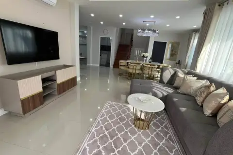 4 Bedroom House for Rent in East Pattaya, Pattaya, Thailand — 4-bedroom House — photo 3