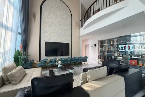 6 Bedroom House for Rent in East Pattaya, Pattaya, Thailand — 6-bedroom House — photo 3