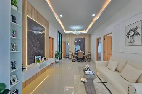 3 Bedroom House for Sale in East Pattaya hallway view of living room leading to dining area and bedrooms