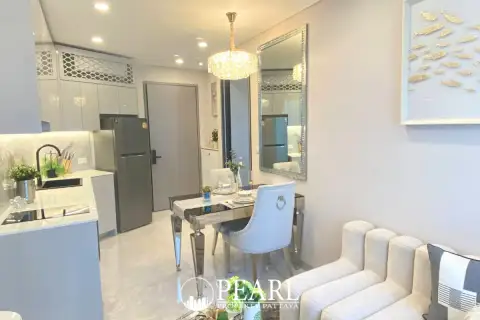 1 Bedroom Condo for Sale in Copacabana Coral Reef bedroom with king-sized bed