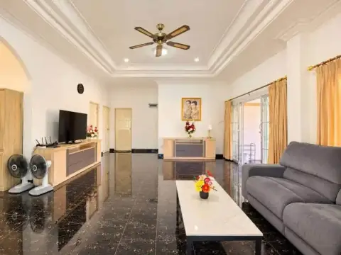3 Bedroom House for Rent in Jomtien, Pattaya, Thailand — 3-bedroom House — photo 5