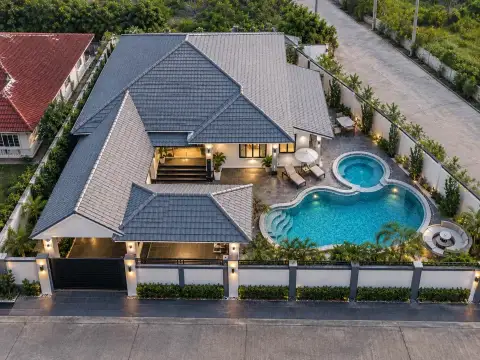 4 Bedroom House for Rent in Jomtien, Pattaya, Thailand — 4-bedroom House — photo 3