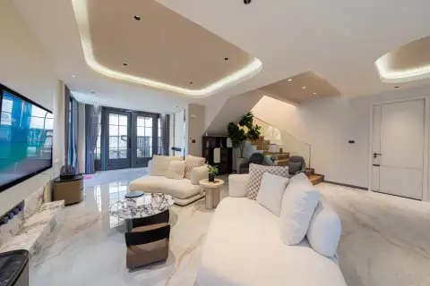 5 Bedroom House for Sale at Eakmongkol Thepprasit, Pattaya, Thailand — 5-bedroom House — photo 5