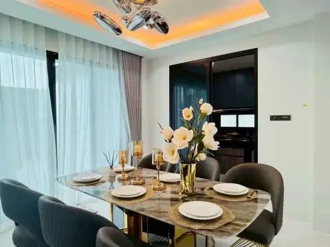 5 Bedroom House for Rent at View Point Village, Pattaya, Thailand — 5-bedroom House — photo 5