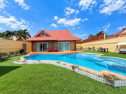 5 Bedroom House for Rent in Jomtien, Pattaya, Thailand — 5-bedroom House — photo 4
