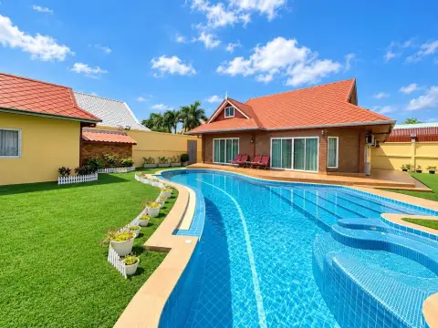 5 Bedroom House for Rent in Jomtien, Pattaya, Thailand — 5-bedroom House — photo 2