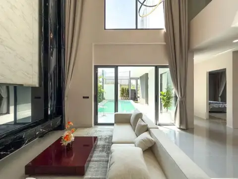 6 Bedroom House for Sale in Jomtien, Pattaya, Thailand — 6-bedroom House — photo 2