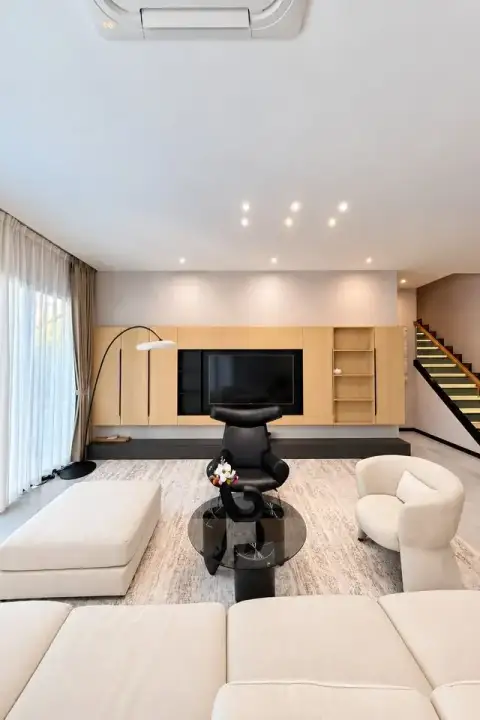 5 Bedroom House for Sale & Rent at Jomtien Condotel & Village, Pattaya, Thailand — 5-bedroom House — photo 4