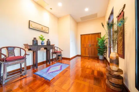 3 Bedroom Villa for Sale in Bang Lamung fully equipped kitchen with island