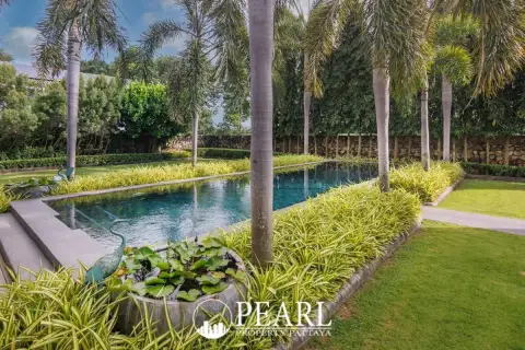 2 Bedroom House for Sale in L Pattaya modern kitchen