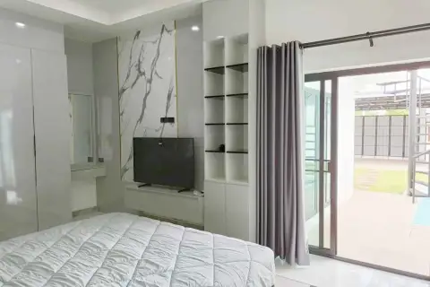 4 Bedroom House for Rent in Mabprachan, Pattaya, Thailand — 4-bedroom House — photo 3