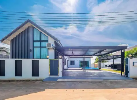 4 Bedroom House for Rent in Mabprachan, Pattaya, Thailand — 4-bedroom House — photo 2