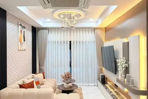 4 Bedroom House for Sale in Mabprachan, Pattaya, Thailand — 4-bedroom House — photo 3