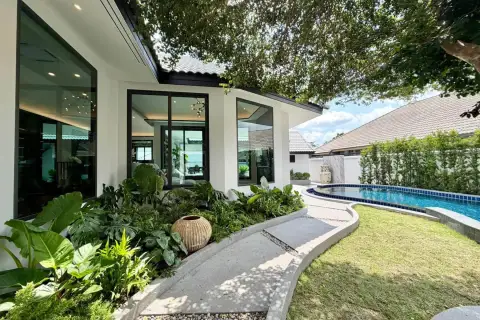 3 Bedroom House for Rent at Nibbana Shade, Pattaya, Thailand — 3-bedroom House — photo 2