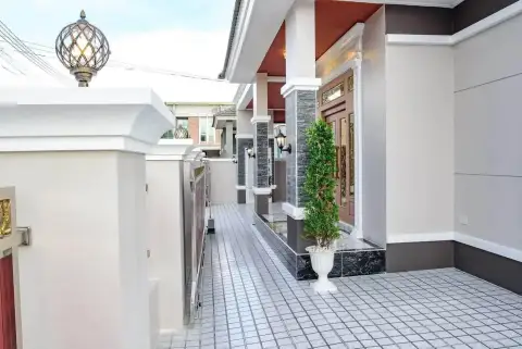 3 Bedroom House for Rent in Nong Pla Lai, Pattaya, Thailand — 3-bedroom House — photo 4