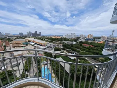 2 Bedroom Condo for Sale at Supalai Mare Pattaya, Pattaya, Thailand — 2-bedroom Condo — photo 2