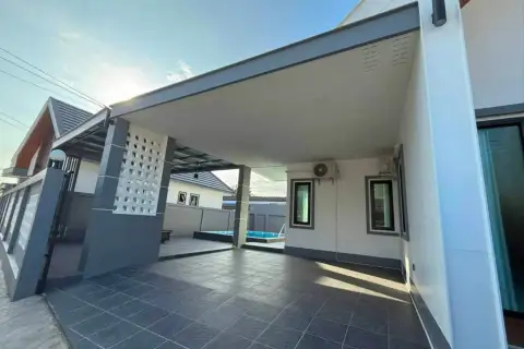 3 Bedroom House for Rent in Bang Lamung, Pattaya, Thailand — 3-bedroom House — photo 4