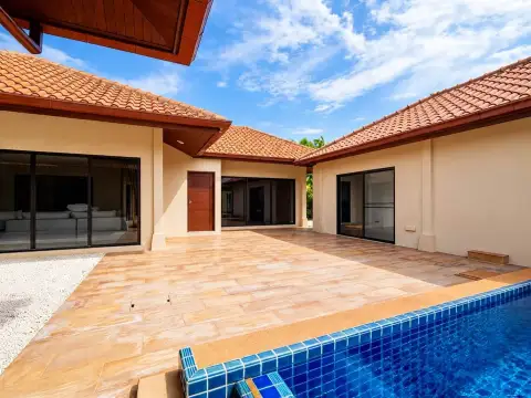 6 Bedroom House for Rent in Huai Yai, Pattaya, Thailand — 6-bedroom House — photo 2