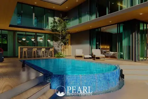 Horseshoe Point outdoor area with a small pool, bar, lounge chairs, and bedroom access.