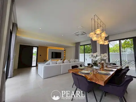 5 Bedroom House for Sale in Paradise Villa 1 & 2 private swimming pool