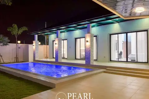 3 Bedroom House for Sale in L Pattaya modern kitchen with appliances