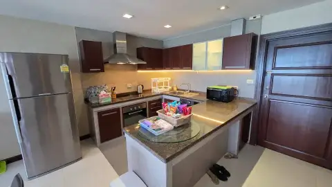 3 Bedroom Condo for Rent at Sky Beach, Pattaya, Thailand — 3-bedroom Condo — photo 5