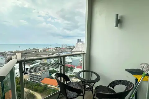 Studio Condo for Rent at The Riviera Jomtien, Pattaya, Thailand — Condo — photo 5
