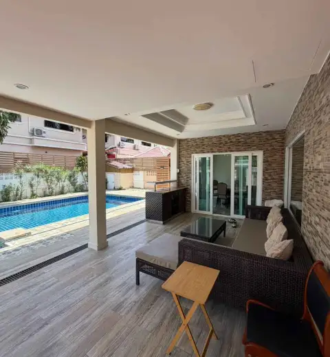 4 Bedroom House for Sale & Rent in East Pattaya, Pattaya, Thailand — 4-bedroom House — photo 4