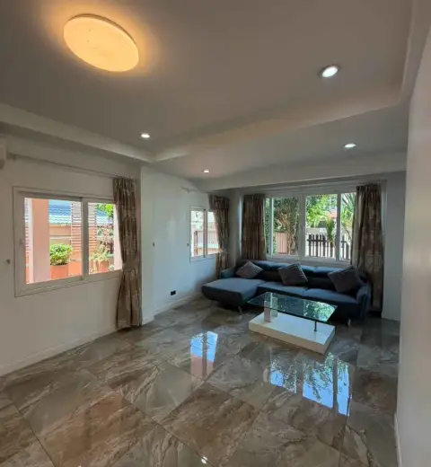 4 Bedroom House for Sale & Rent in East Pattaya, Pattaya, Thailand — 4-bedroom House — photo 5