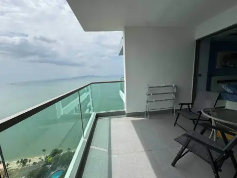 1 Bedroom Condo for Sale at Wongamat Tower, Pattaya, Thailand — 1-bedroom Condo — photo 2
