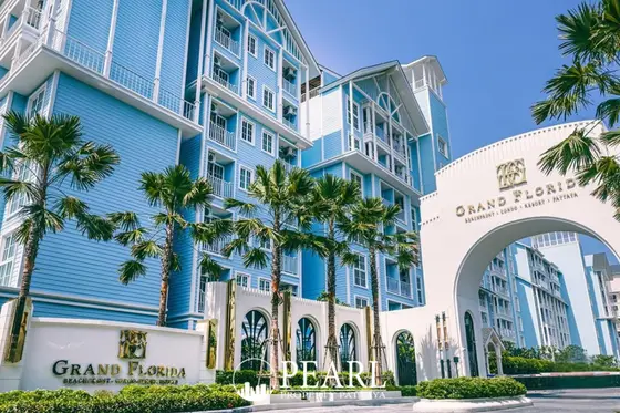 Grand Florida Beachfront Condo Resort Pattaya