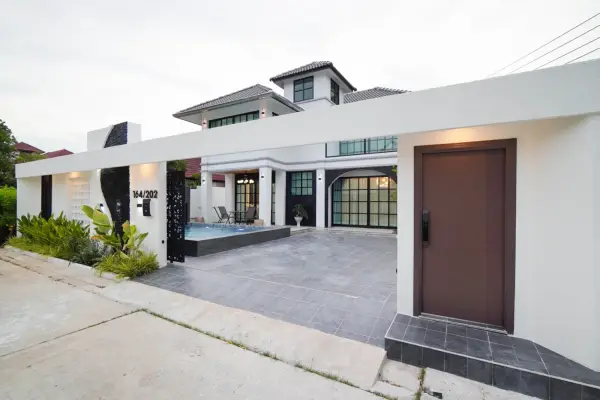 Maison 4 chambres à vendre à East Pattaya