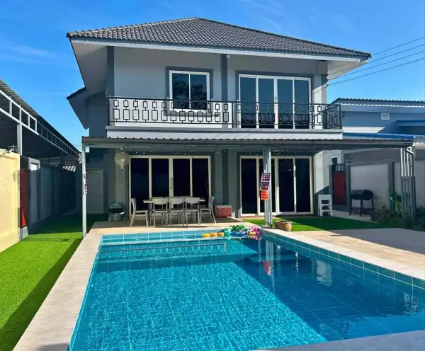 4-Schlafzimmer-Haus zur Miete in East Pattaya