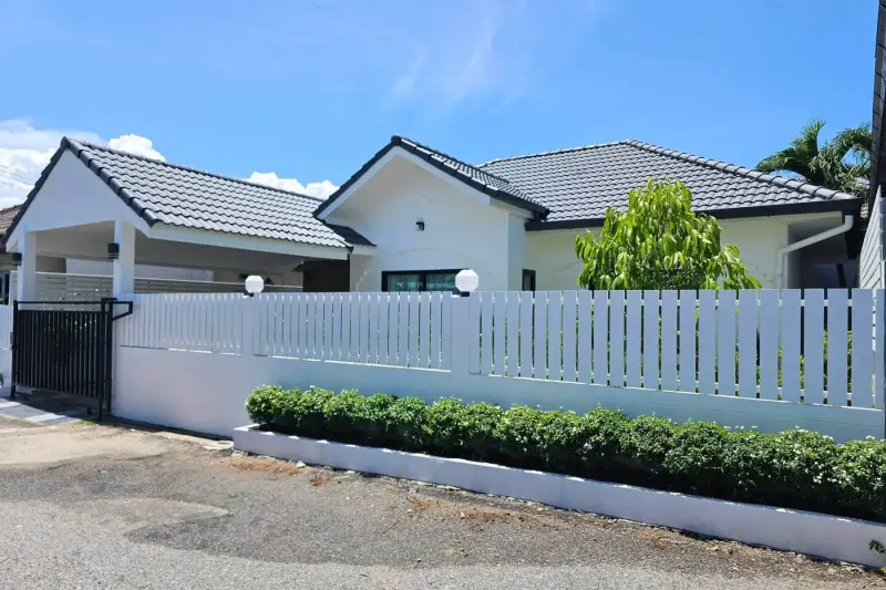 3 Bedroom House for Sale in East Pattaya