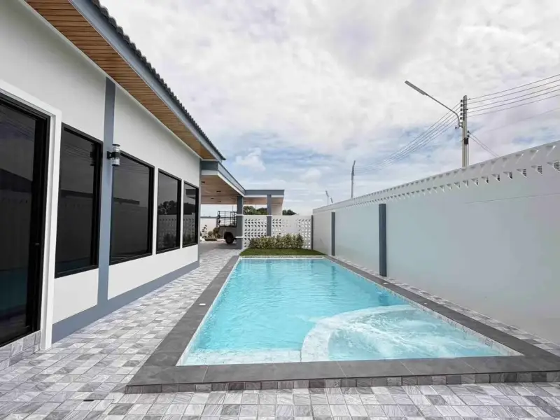 4 Bedroom House for Sale in Mabprachan – Villa/House for Sale in Pattaya